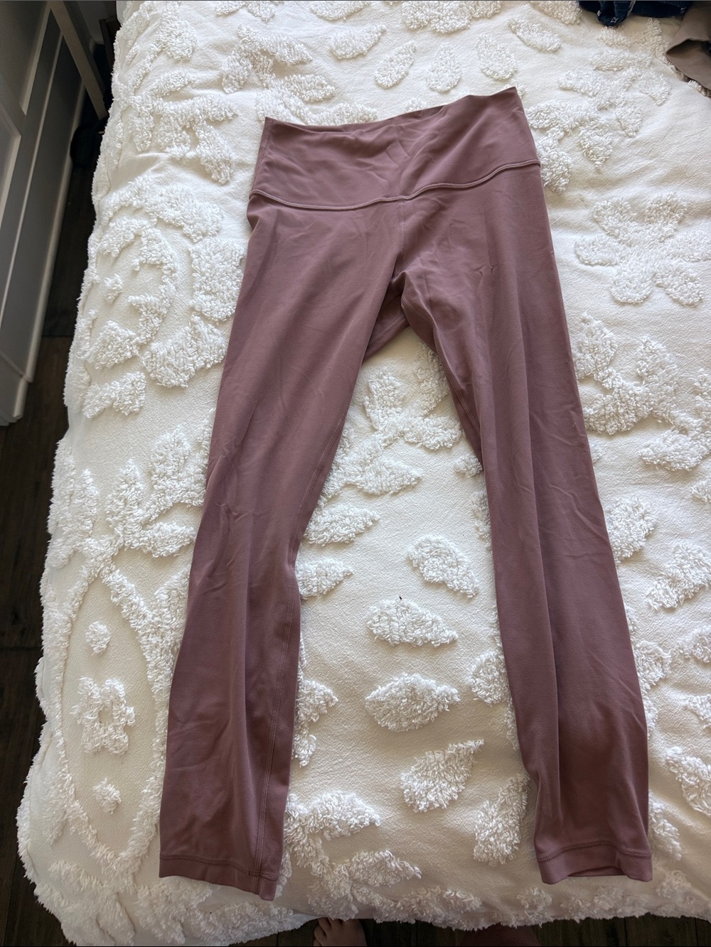 Lululemon Mauve Align Leggings (worn 1 time)